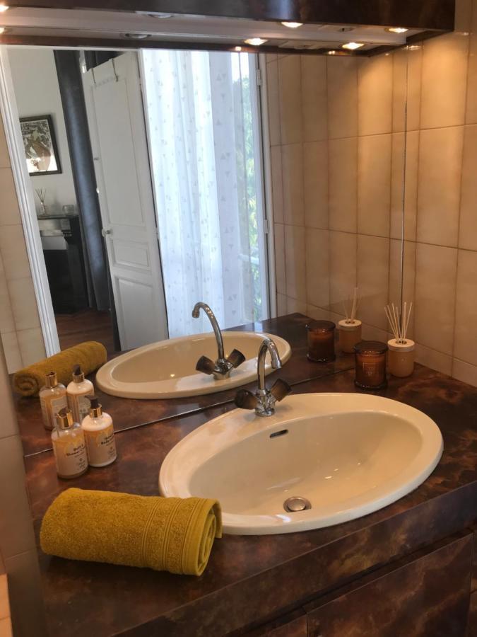 maison en pierre de taille Le Raincy Extérieur photo