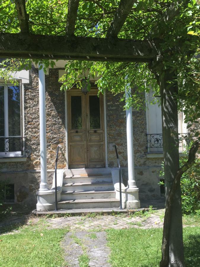 maison en pierre de taille Le Raincy Extérieur photo